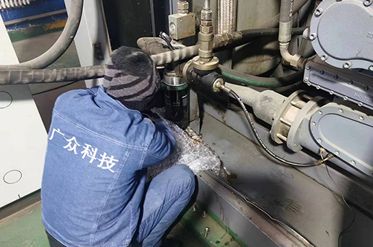 空壓機(jī)斷油保護(hù)裝置核心監(jiān)測(cè)原理：壓力監(jiān)測(cè)